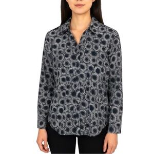 Chico's 1 Sz MEDIUM Black White Circle Print Wrinkle Resistant Button Down Shirt
